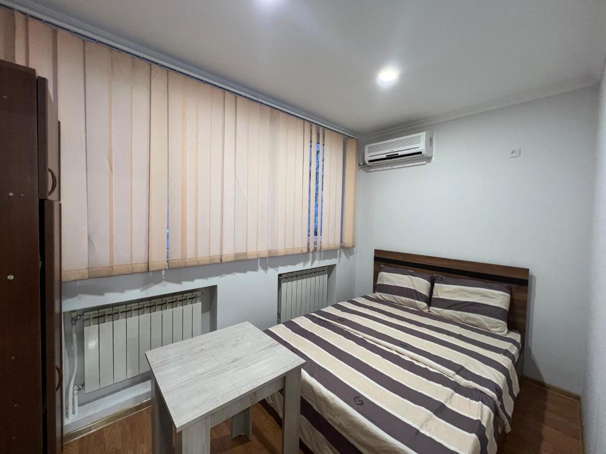 N1 Guest Hause Hotel Jerevan Buitenkant foto