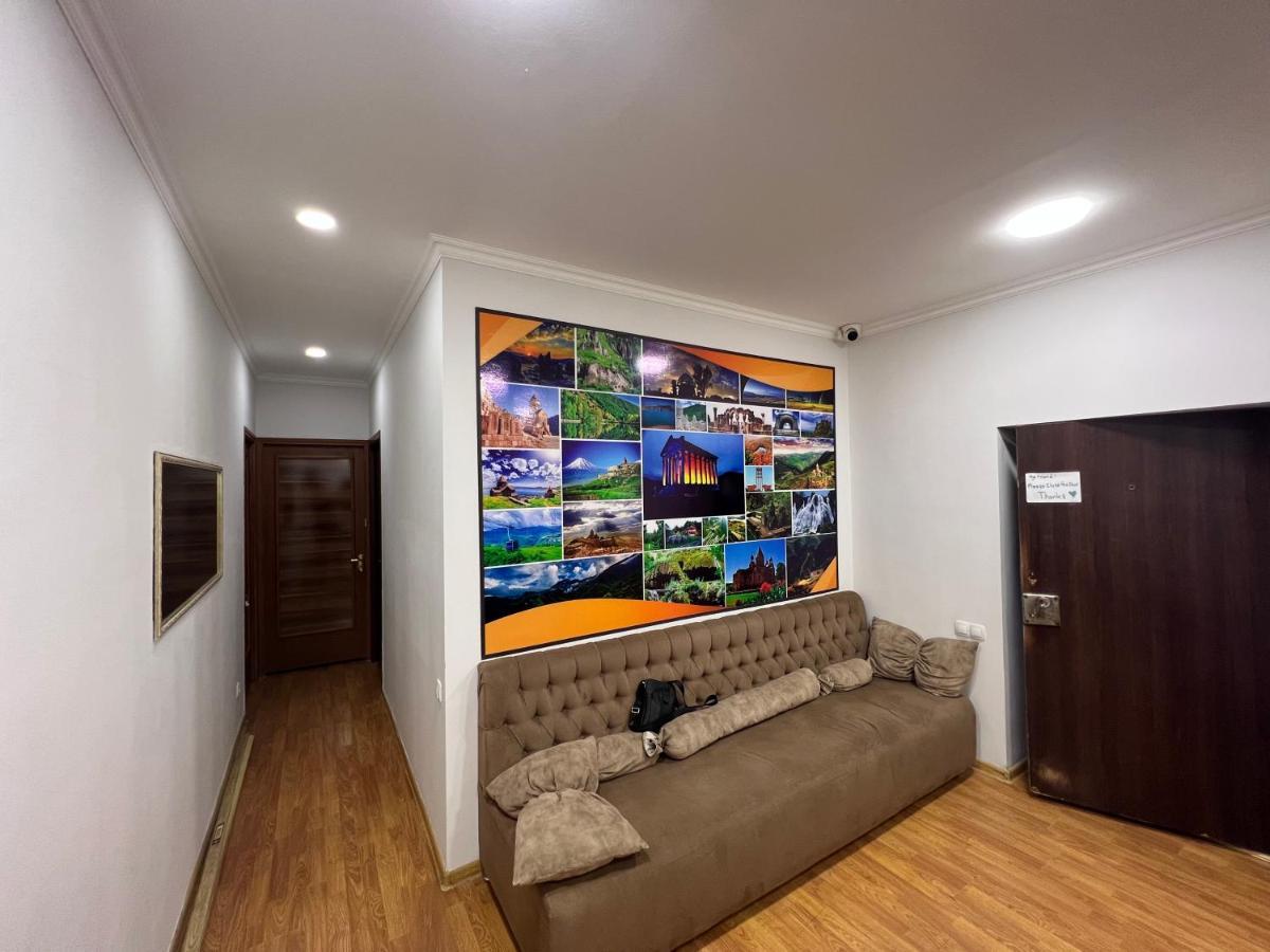 N1 Guest Hause Hotel Jerevan Buitenkant foto