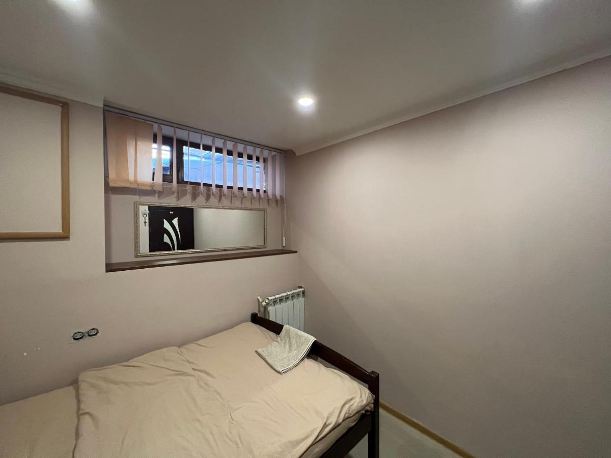 N1 Guest Hause Hotel Jerevan Buitenkant foto