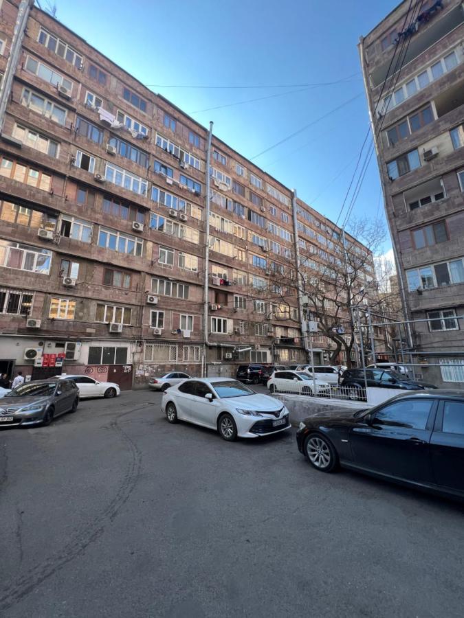 N1 Guest Hause Hotel Jerevan Buitenkant foto